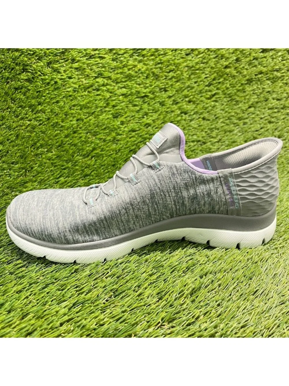 Skechers please review